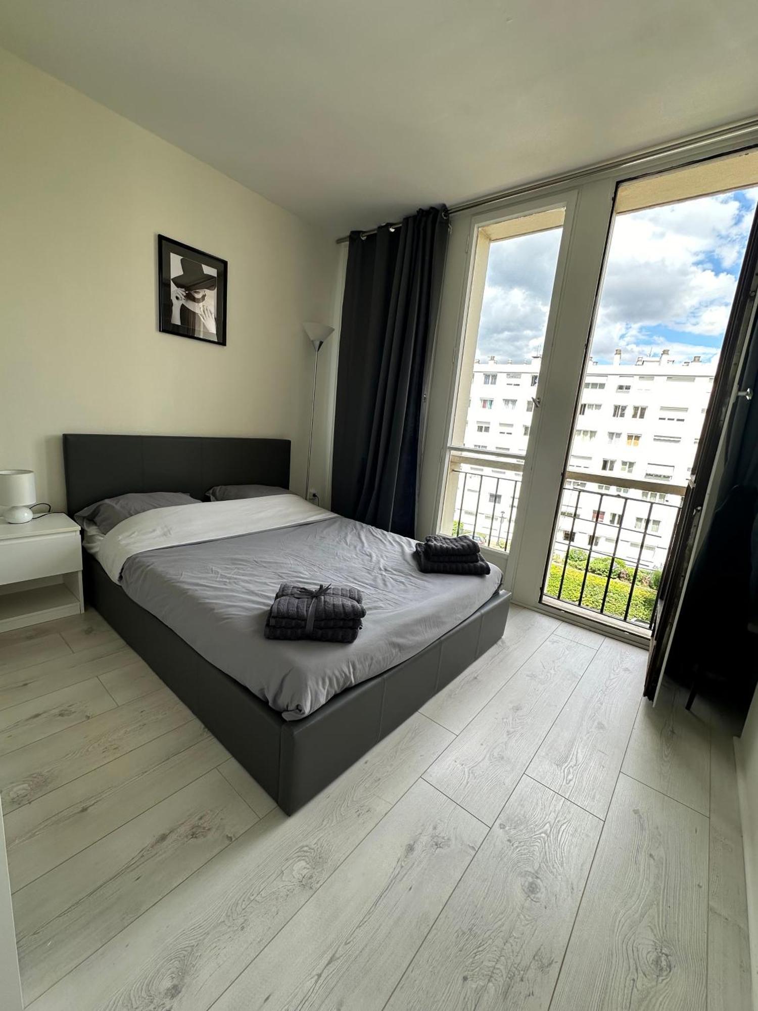 Appart Ensoleille A Boulogne Billancourt Exterior foto